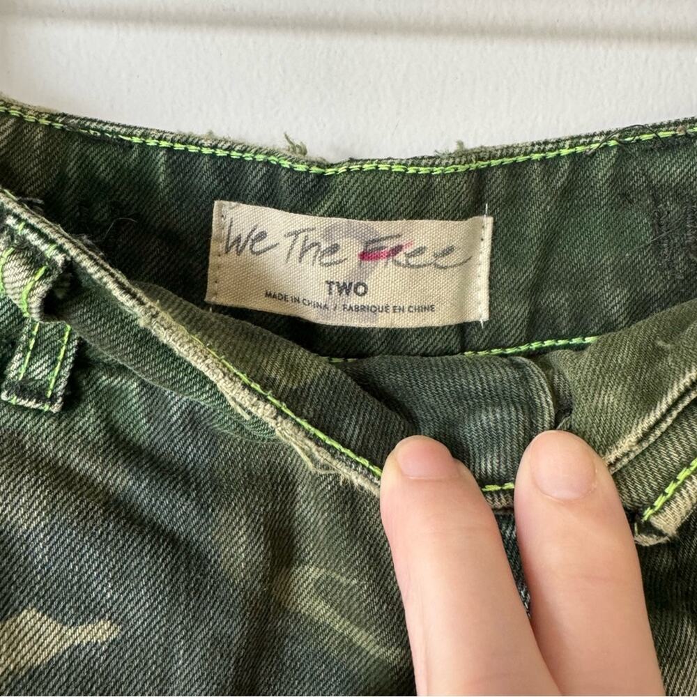 Free People We The Free Green Camo Commander Cut Off Denim Shorts 2 - Picture 9 of 9